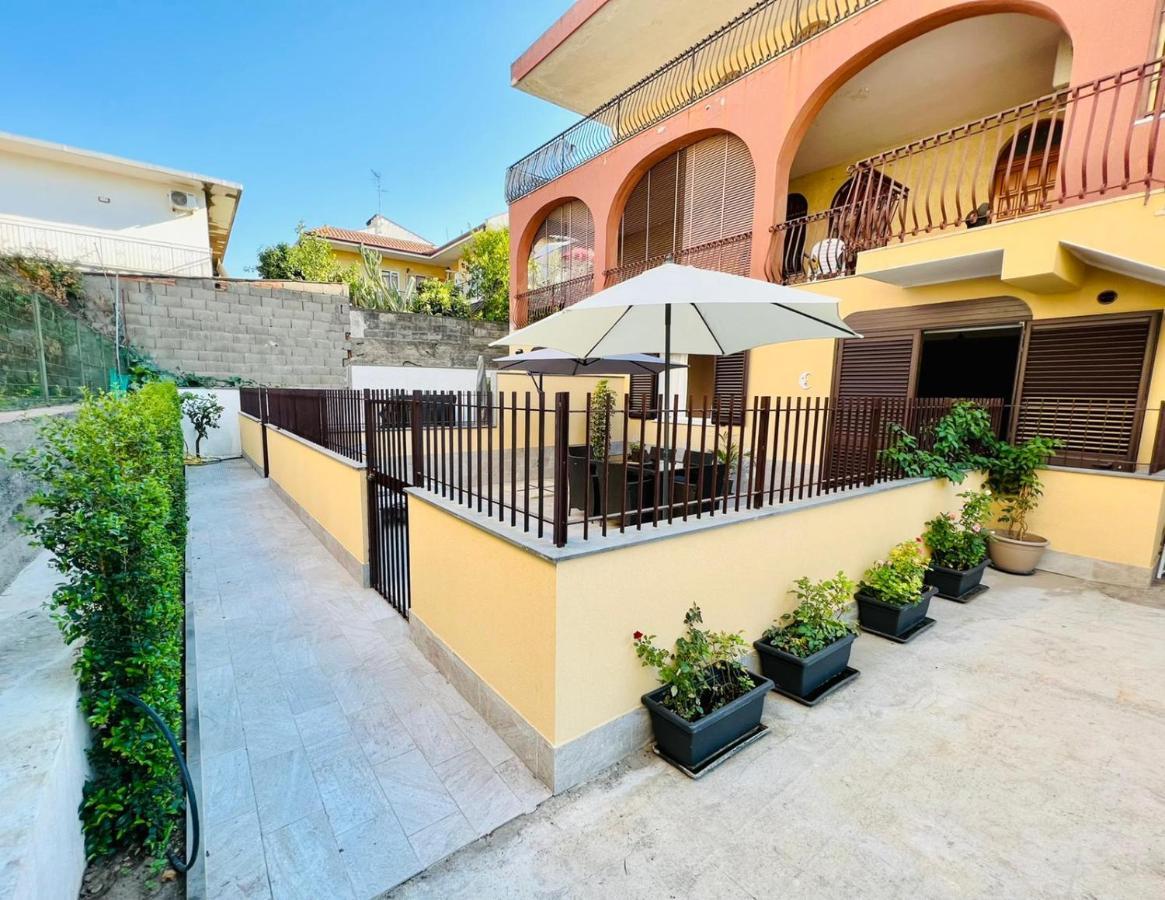 Sole&Luna Villa Riposto Exterior photo